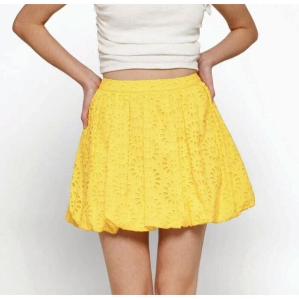 Lilly Pulitzer Leah Oversized Pinwheel Eye Mini Skirt Resort Yellow Women's 10